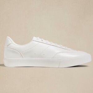 T TOE FASHION SNEAKER